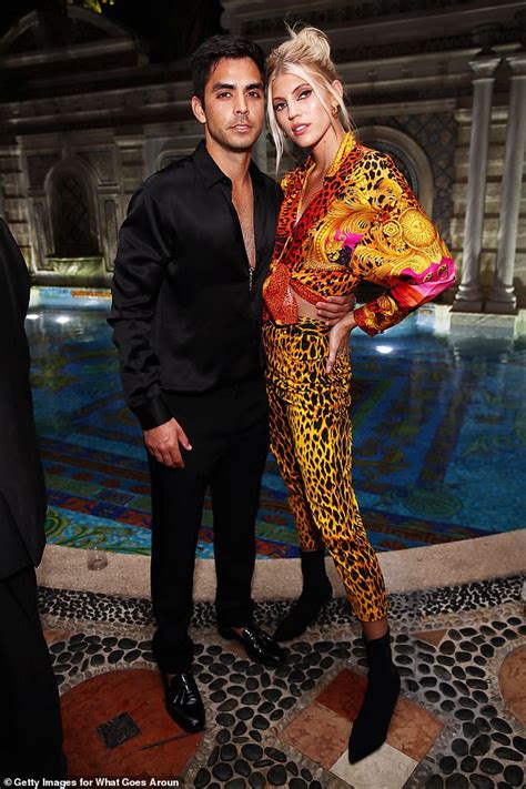 Devon Windsor Showcases Her Honed Midriff And Toned Legs As She Poses In Skimpy Polka Dot Bikini