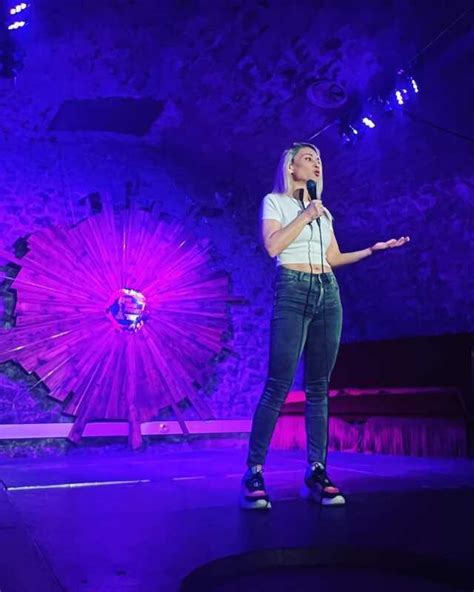 Komedyen Gözde Karakaya dan özel hayat itirafı Milf oldum 2000 li çocuk beni evine çağırdı