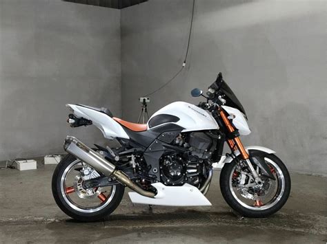 Купить б у Kawasaki Z инжектор передач во Владивостоке белый naked bike года по