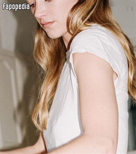 Emily Wickersham Nude Leaks Photo Fapopedia