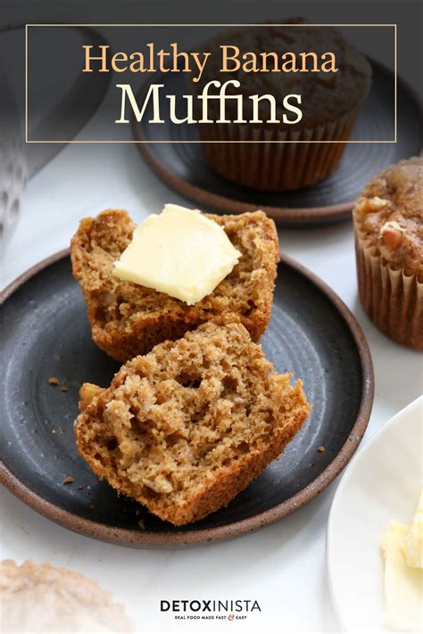 Healthy Banana Muffins - Detoxinista