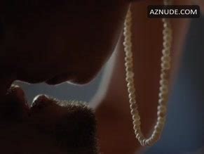 STEPHANIE CLEAU Nude AZNude
