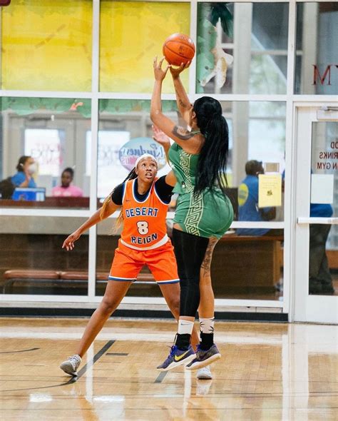 Sophia Da Stallions Hot Selfies Bootymotiontv