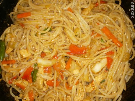 Лапша Вок с курицей и овощами – рецепт в домашних условиях