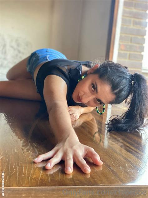 Chloebbe Nude OnlyFans Leaks Fappening FappeningBook
