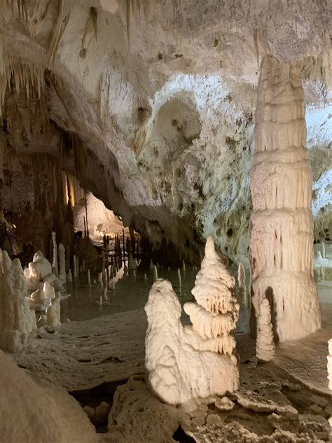 Come Visitare Le Grotte Di Frasassi Il Mondo Secondo Gipsy