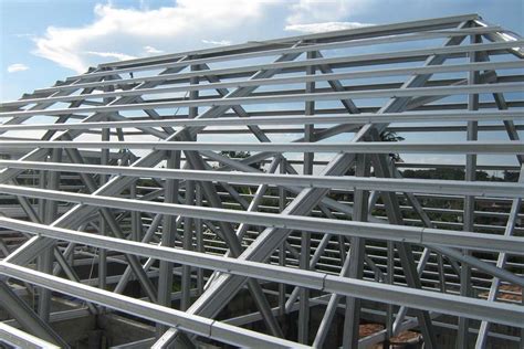 Struktur Rangka Atap Baja Ringan