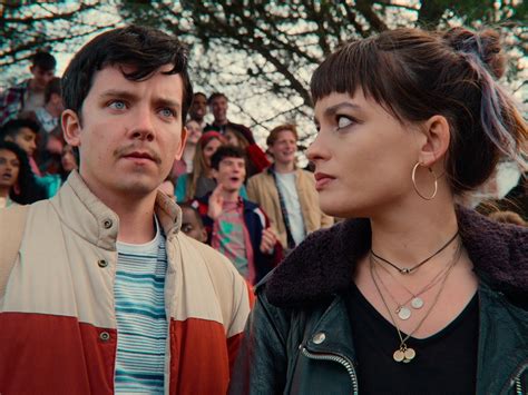 Netflix divulga imagens inéditas da nova temporada de Sex Education Vírgula