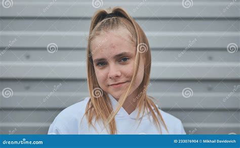 Portrait Of A Blonde Teenage Girl Face Close Up Stock Photo Image Of Beauty Hair