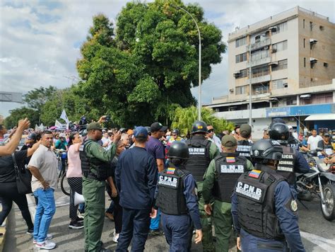 Educadores Celebraron Su D A Protestando Por Mejoras Salariales