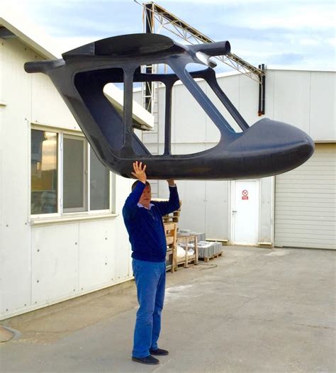 „SWAN“ 120 Carbon | Das wirklich leichte Fliegen.