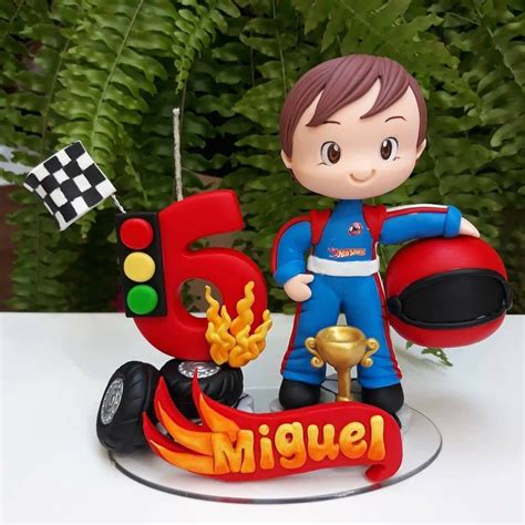 Topo de bolo Hotwheels em Festa hot wheels Decoração de festa infantil tema carros