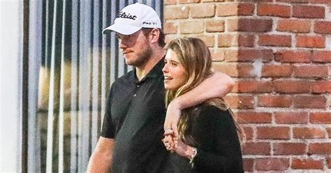 Chris Pratt Gets Naked To Show Off His Post Honeymoon Sunburn And Gwyneth Paltrow Offers Help