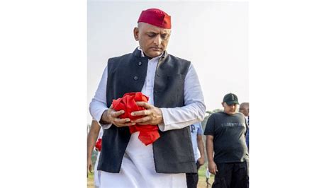 Mulayam Singh Yadav | Politicians pay tribute to Samajwadi Party