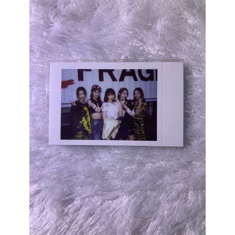 Official Photocard PC LE SSERAFIM POLAROID Sakura Chaewon Yunjin Kazuha