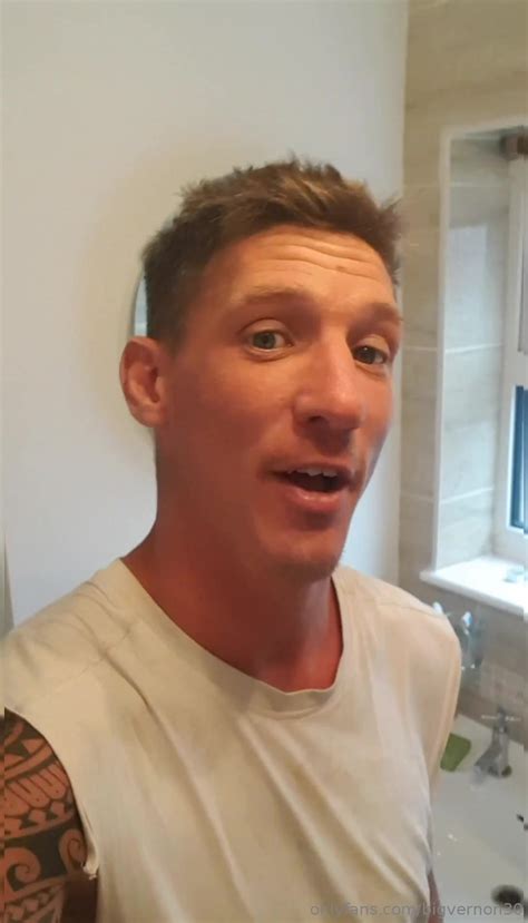 Favourite HOT BILLY PISSING AND CUMMING WOW ThisVid