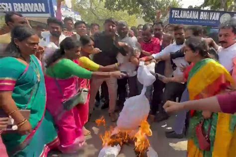 Brs Workers Burn Telangana Bjp Chiefs Effigy Over Remark Against Kavitha