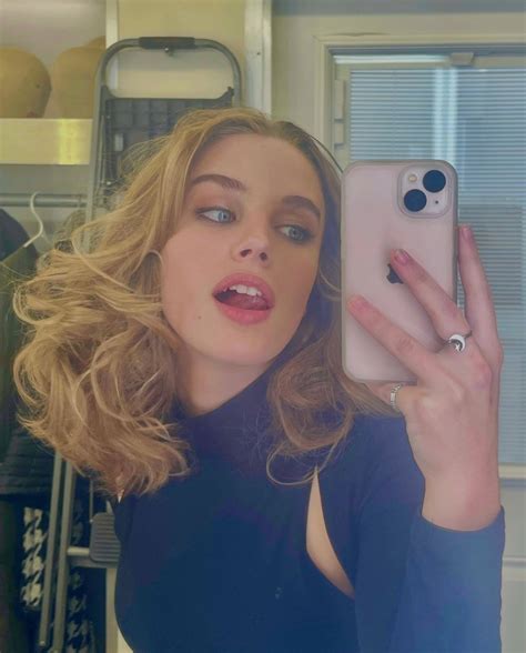 Teagan Croft R Teagancroft Hot