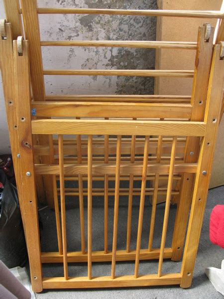 кроватка для совсем маленьких в дар (Харьков). Дарудар