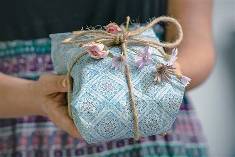 Unique Ts You Can Give To Your Special Someone Incredible Things