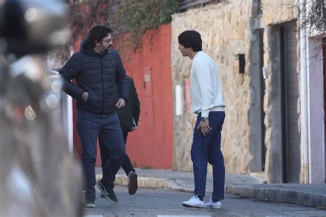 María Pombo y Pablo Castellano muy sonrientes comienzan la mudanza a