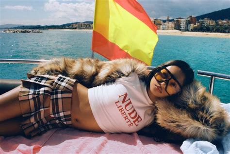 Nude Project revela coleção SS contracoutura