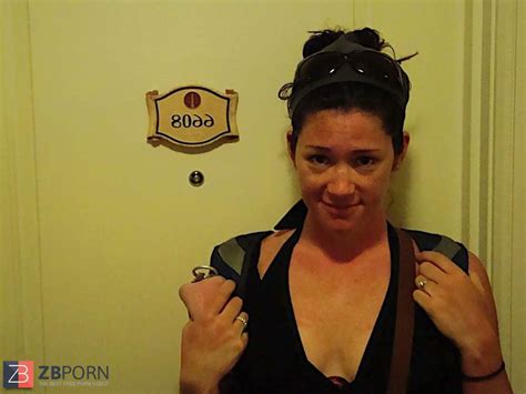 Stellar Dark Haired Milfy ZB Porn