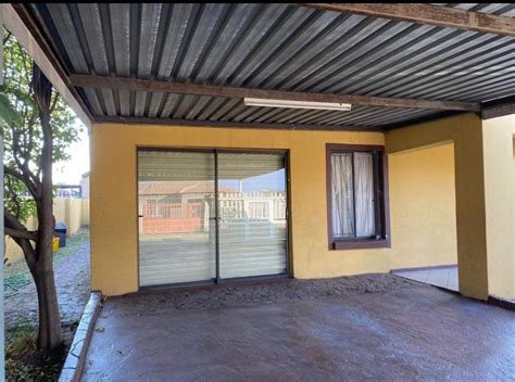 3 Bedroom House For Sale In Bedworth Park Remax™ Of Southern Africa