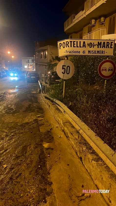 Perdita D Acqua A Portella Di Mare Segnalazione A Palermo