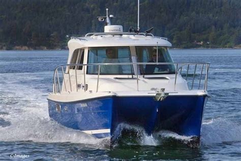 Power Catamaran Boat Reviews