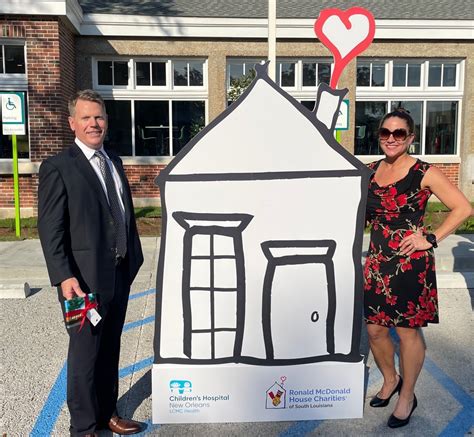 Emr Usa Pledges 10000 To Ronald Mcdonald House Helping The Families