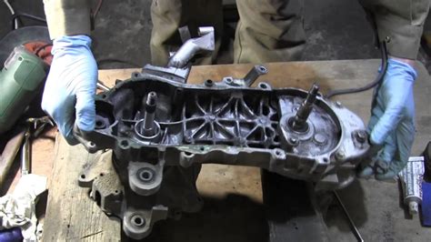 СВОИМИ РУКАМИ: Застучал движок Honda Dio 27, сборка двигателя Часть 2 ...