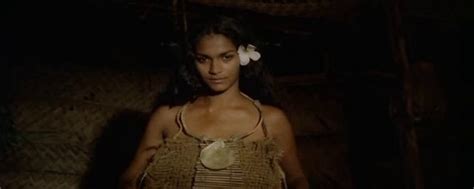 Naked Akushula Selayah In Mountain Of The Cannibal God