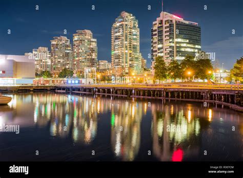 Downtown Vancouver Buildings Hi Res Stock Photography And Images Alamy
