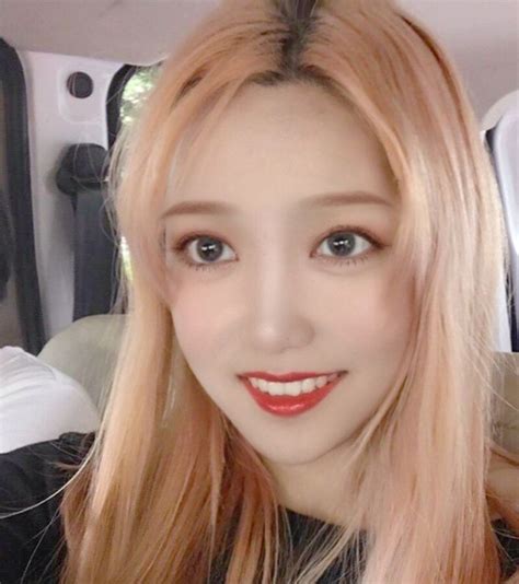 Photoshop và sức mạnh kì diệu biến một bước thành hot girl theo nghĩa đen chẳng còn khó khăn