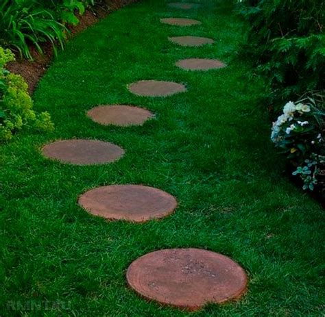 Садовые дорожки: фото простых и интересных идей, пластиковый бордюр в ...