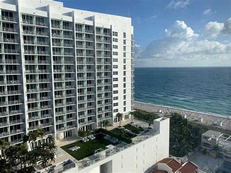 Miami Beach Resort & Spa, Miami - Book Hotel