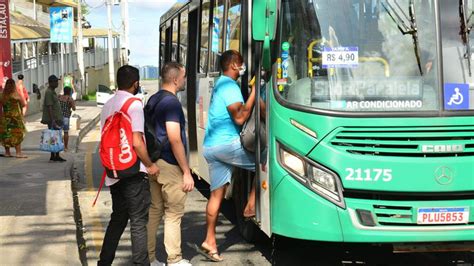 Ônibus voltam a circular no bairro de Tancredo Neves em meio à guerra