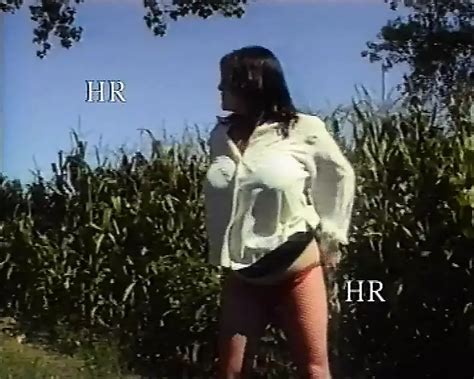 Italian Exhibitionist Couple S Audition Without A Mask Amateur Amateur Porn Xhamster