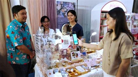 Parade Foto DOKU Dukung Bazar UMKM Di Kota Bandung Tribunjabar Id