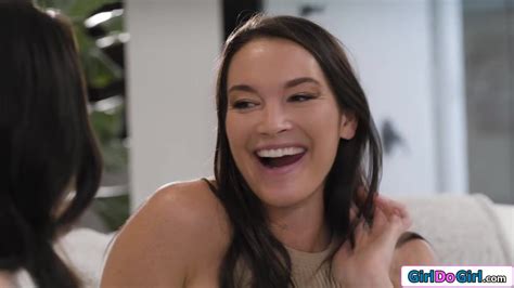 Straight Babe Go Lesbian With Busty Bff