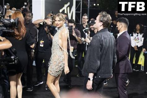 Eva Lovia Fallinlovia Evalovia Https Nude Onlyfans Photo The Fappening Plus