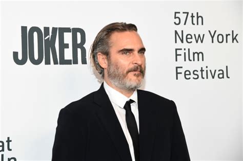 How Joaquin Phoenix Abandoning NC 17 Gay Romance Movie Could Seriously Hurt The Joker Sequel