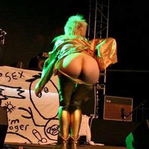 Yolandi Visser Nude Pussy Ass On The Stage Scandal Planet