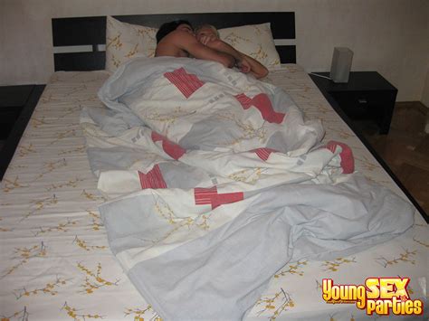 Fourway Sex With Horny 18 Year Olds In Their First Orgy Porn Pictures XXX Photos Sex Images