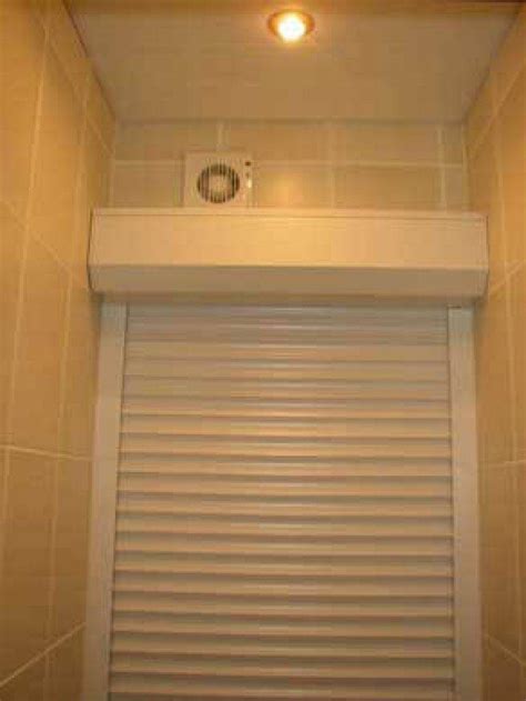 Как закрыть (спрятать) трубы в туалете: короб, жалюзи, шкафчик и другие ...