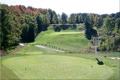 Chestnut Hills Golf Course - Arcadia Michigan