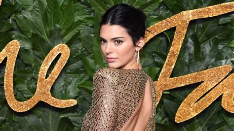 Kendall Jenner Posed Totally Nude For The Latest Issue Of Vogue Italia Best Face Products