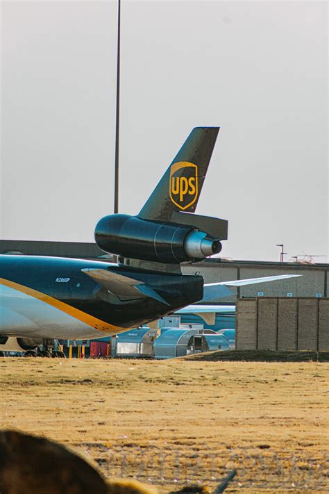 Does UPS Sell or Cash Money Orders in 2023? - PostageGuru - Parcel And