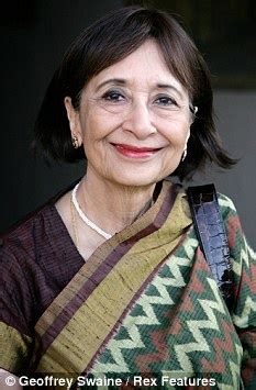 9 Hot Sexy Madhur Jaffrey Bikini Pics